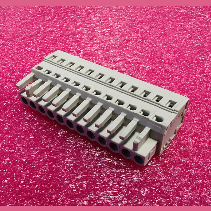 Разъем 12-и контактный, шаг 5мм 721-112/026-000 Wago ZAA648X12